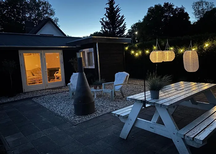 Tiny House T Kleine Paradijs לינה וארוחת בוקר